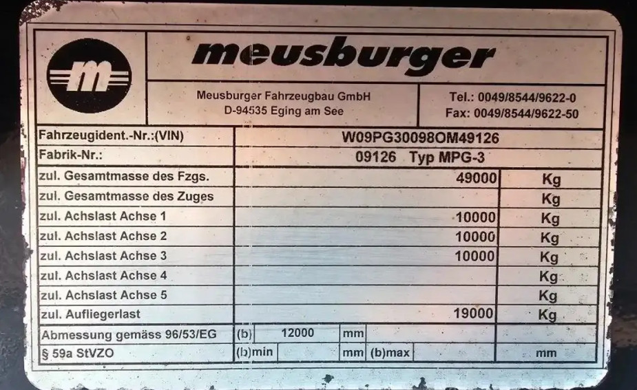 Meusburger 3-ass. Semi dieplader met huifopbouw  // Verhoog- en Verbreedbaar // Naloop gestuurd